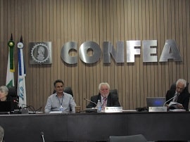 Imagem do plenário onde o Dia do Engenheiro Mecânico foi reconhecido