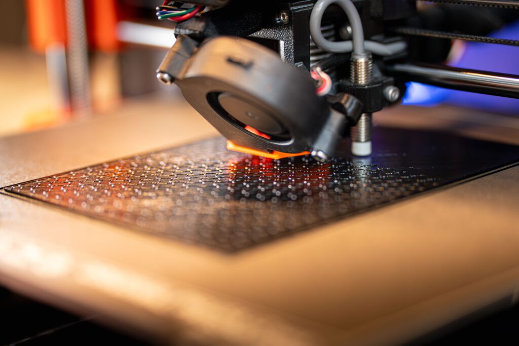 Impressão 3D sendo utilizada na fabricação de componentes automotivos na indústria automotiva